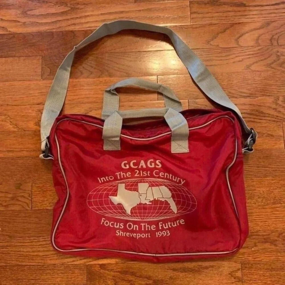 VINTAGE 90S BURGUNDY GRAY PHILLIPS 66 MESSANGER COMPUTER TRAVEL GYM BAG CARRYON